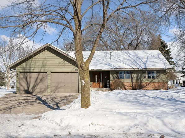 2805 Stearns Way, Saint Cloud, MN 56303