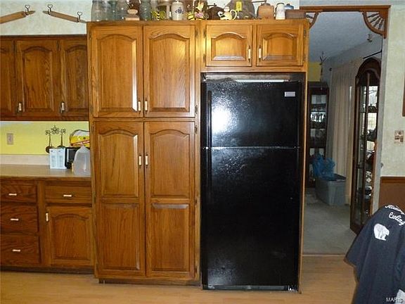 Large Pantry tons of storage