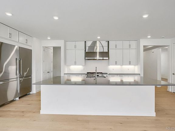 5th image of 15492 W Dequesne Avenue