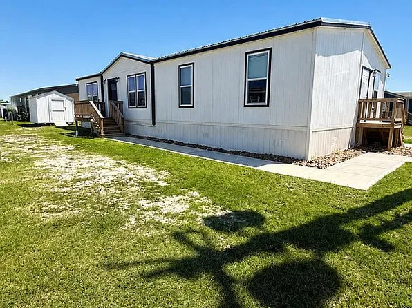 131 Lipper Ln, Pearland, TX 77581
