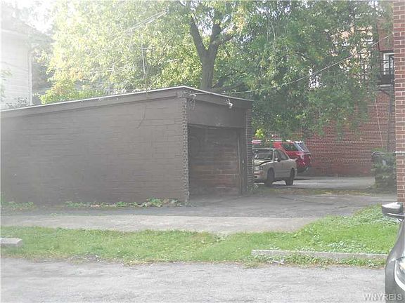 2nd image of 3057 Delaware Ave