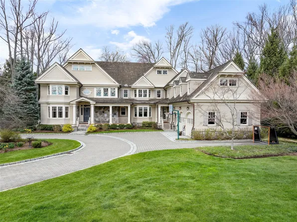 2 Parsonage Point Place, Rye, NY 10580