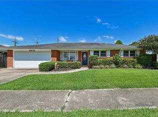 2608 Jean Lafitte Pkwy, Chalmette, LA 70043