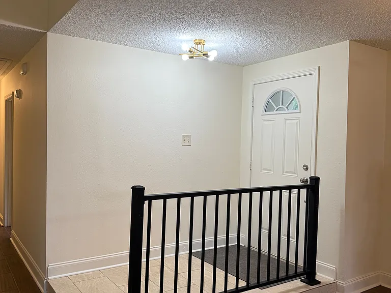 8705 Metairie Dr — Photo 9