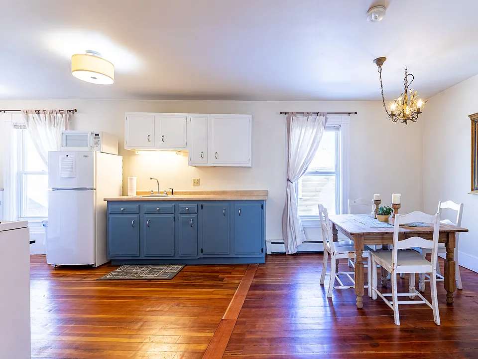 Kitchen/Dining