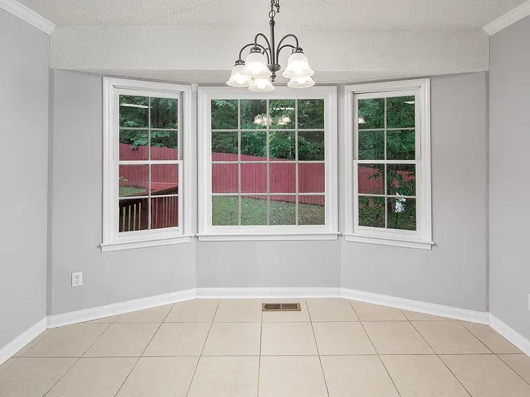 2624 Excalibur Dr SE — Photo 5