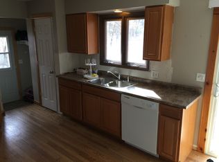 917 S Oakwood St, Hancock, WI 54943