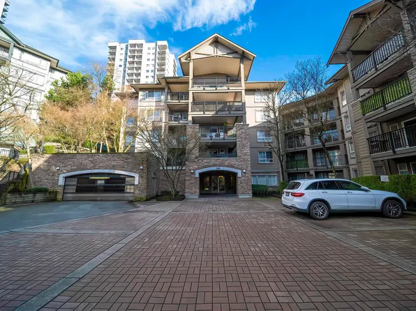 9283 Government St #309, Burnaby, BC V3N 0A5