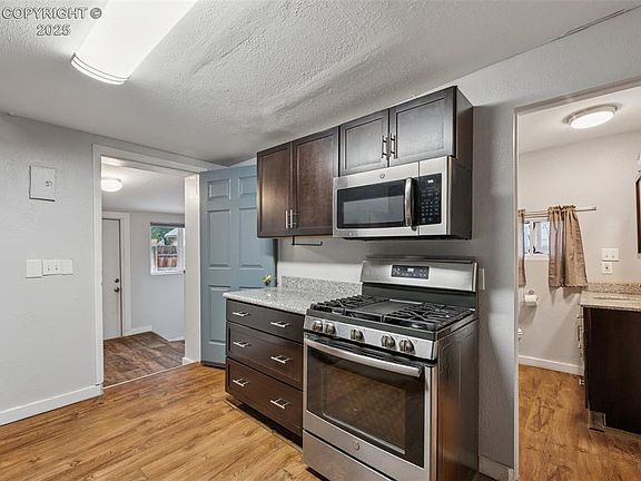3rd image of 709 Rudd Ave
