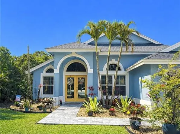 8577 SW Sea Captain Dr, Stuart, FL 34997