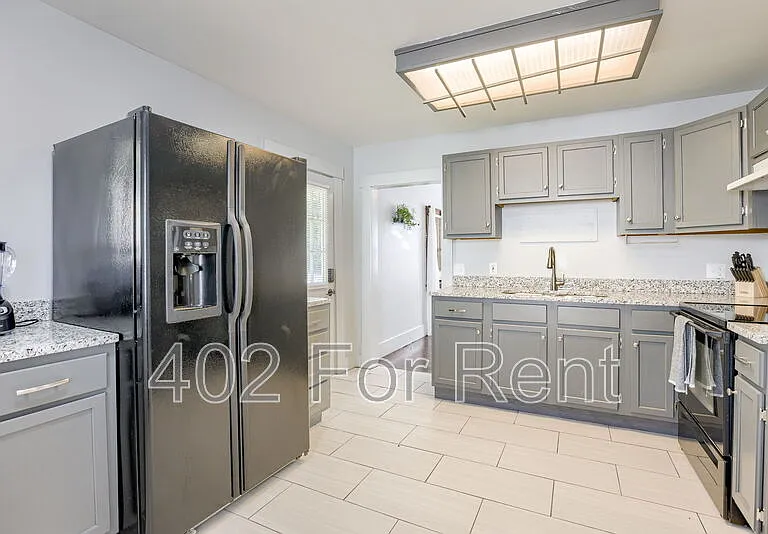 4806 Charles St — Photo 14