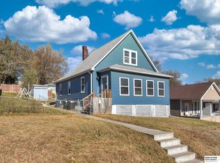 1542 Y St, Omaha, NE 68107