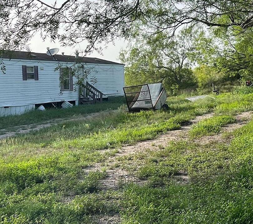 1st image of 608 W Mayfield St
