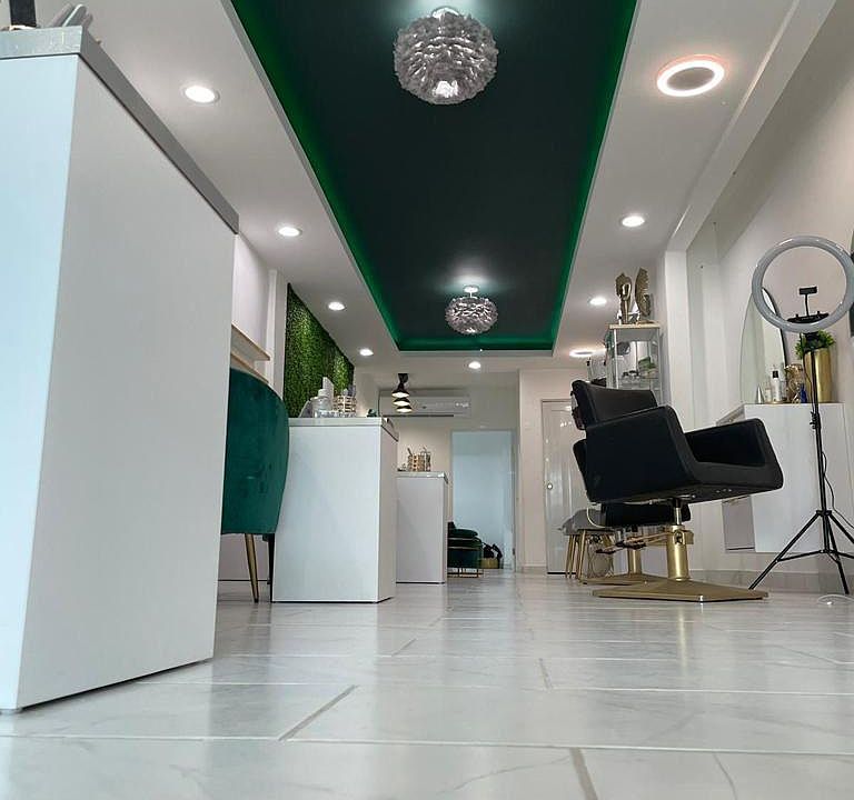 1st image of 453 Avenida De Diego Puerto Nuevo