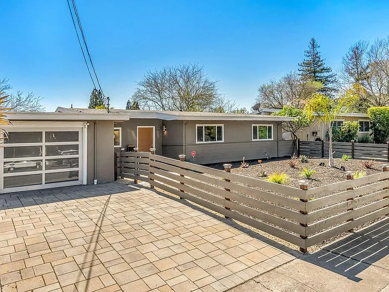 Madrone Rd — Photo 2