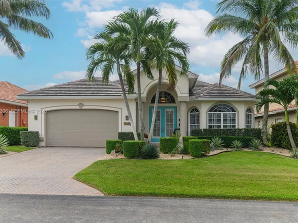 14610 Laguna Dr, Fort Myers, FL 33908
