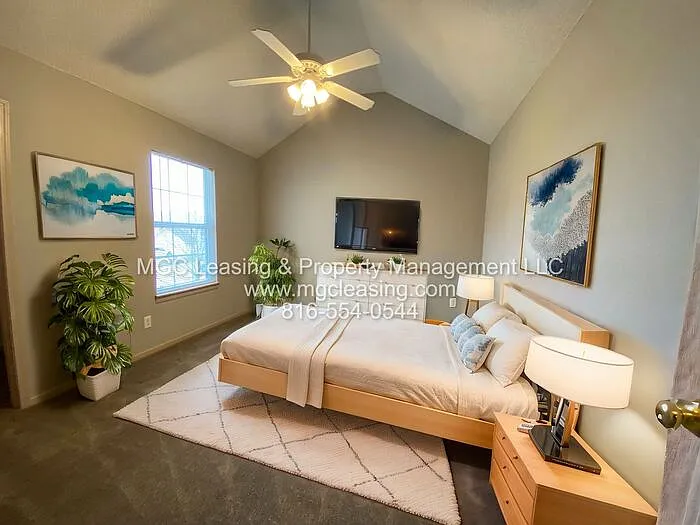 908 Garden Way — Photo 12
