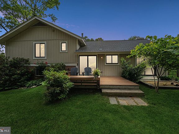 2nd image of 9520 Aspenwood Ct