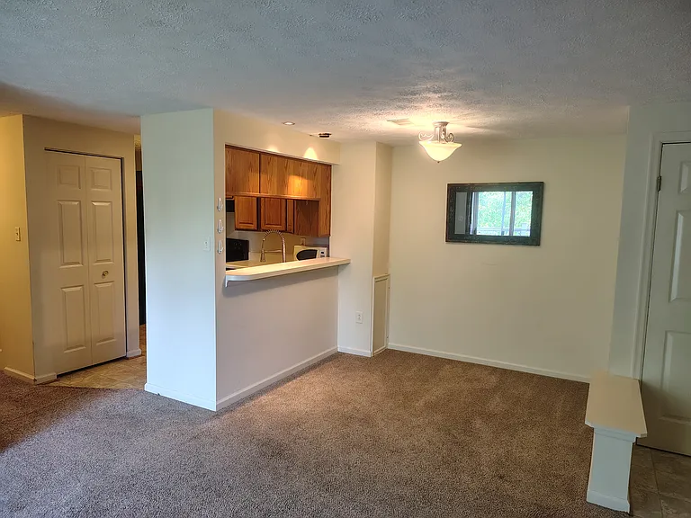 821 Stratford Way — Photo 22