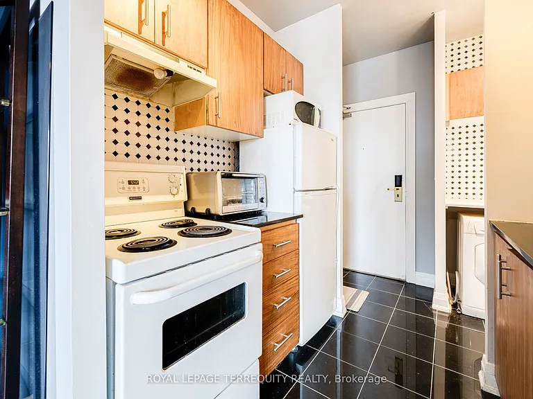 2737 Keele St #225 — Photo 6