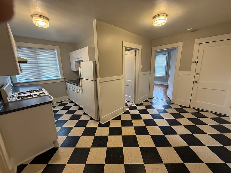6016 Columbia Ave #1E — Photo 3