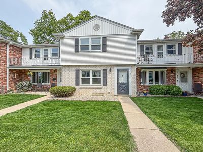 4956 West Colonial COURT, Milwaukee, WI, 53220
