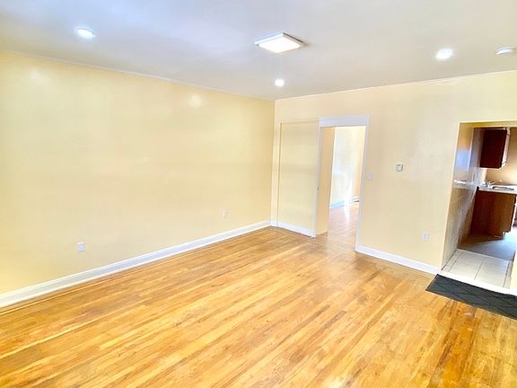 2nd image of 31-49 32nd St