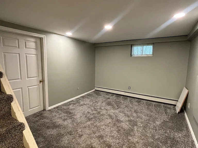 Maple Dr — Photo 11