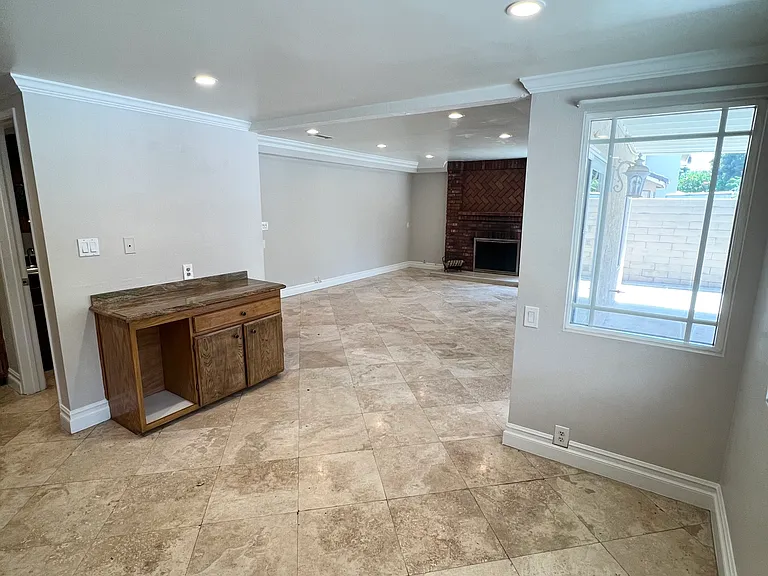 17141 Green Ln — Photo 11