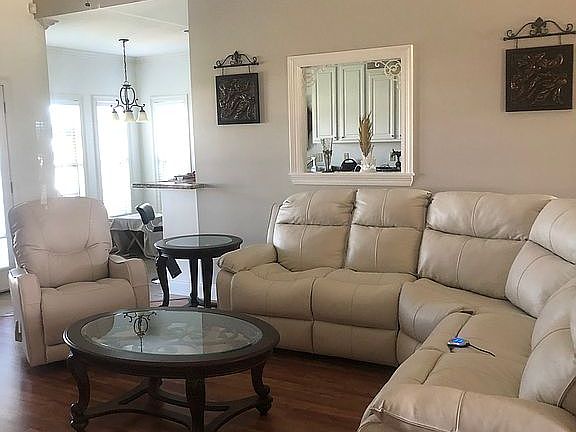 4th image of 287 Inglewood Way