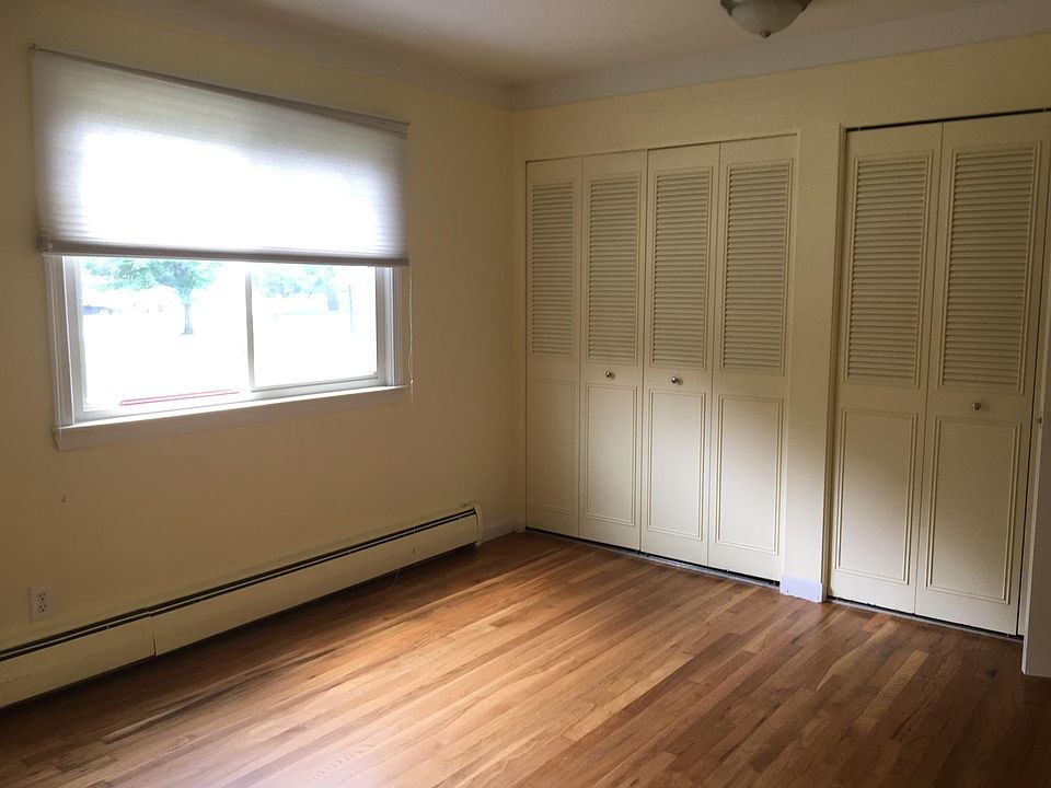 1st image of 2126 Island Dr #102