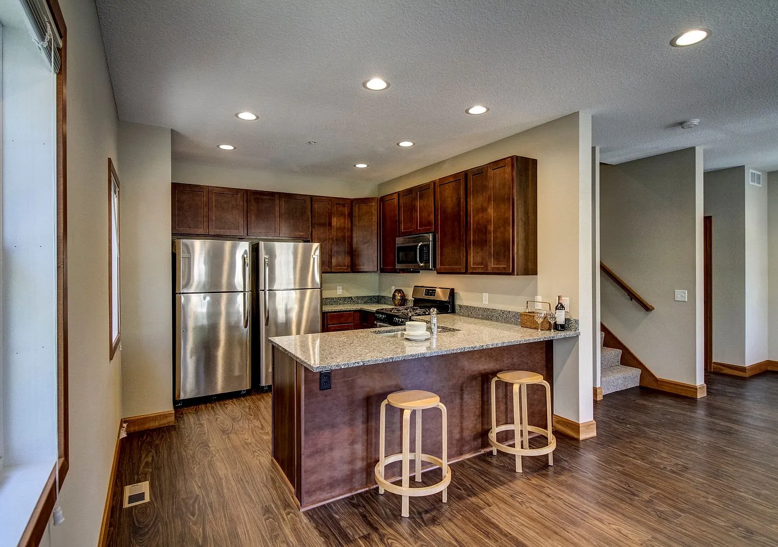 1208 Como Ave SE — Photo 1