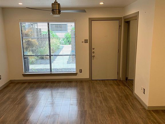 3rd image of 2801 Douglas Ave #116