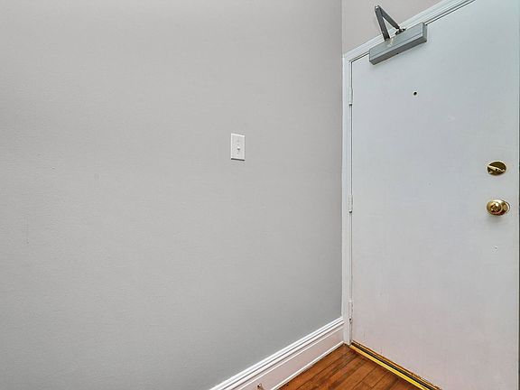 4th image of 2215 W Grace St APT 1