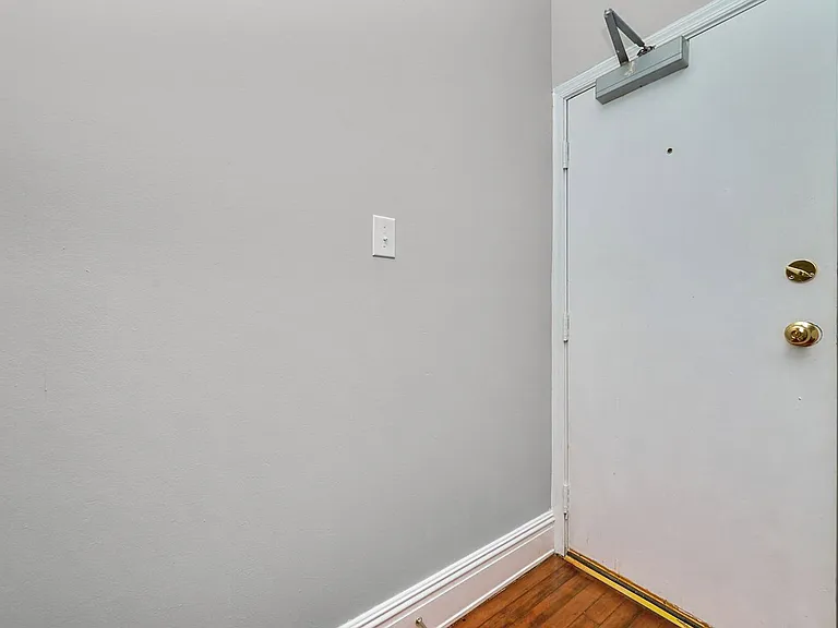2215 W Grace St #1 — Photo 4
