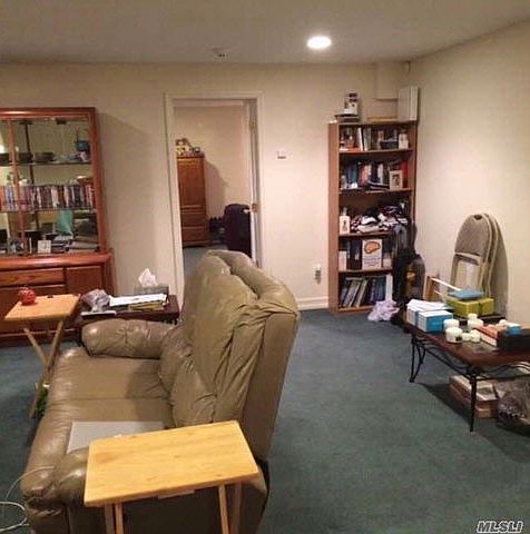 2nd image of 20 Brayton Ct N