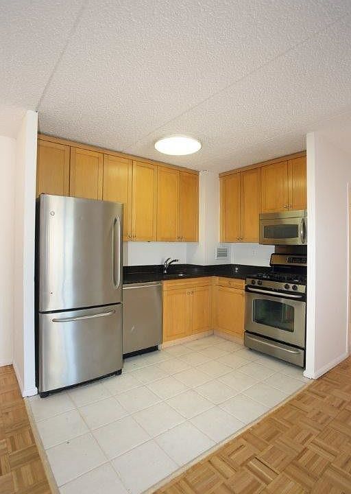 1st image of 301 Elizabeth St #Sc10h