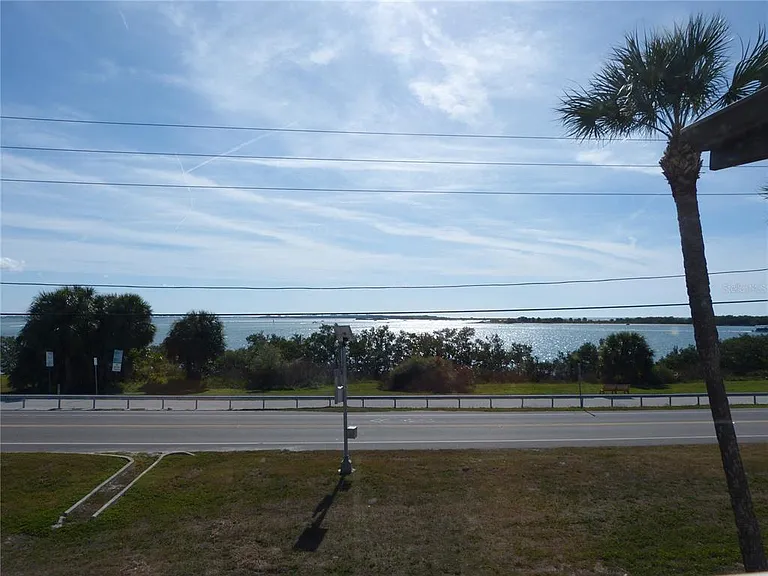 2 Causeway Blvd #206 — Photo 26