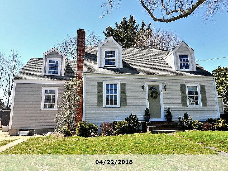 2nd image of 20 Barrington Ave