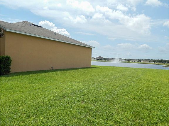 3rd image of 3914 Santa Elena Ln