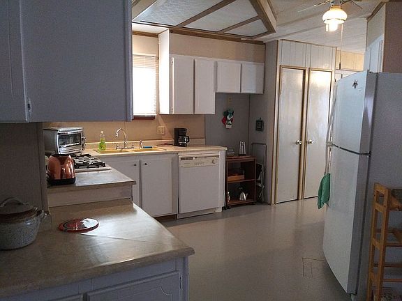 4th image of 1499 Old Mountain Ave Space 107