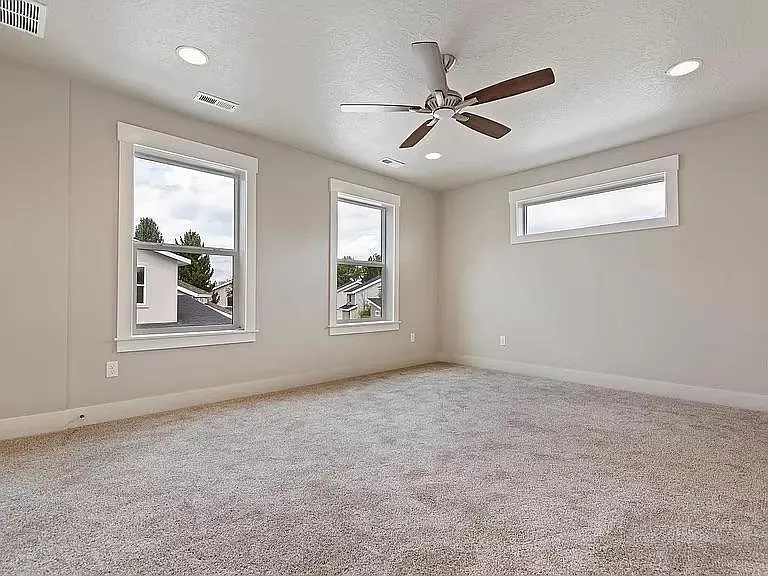 73 E Ranch Dr — Photo 14