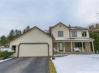 525 Sherborne Rd, Webster, NY 14580