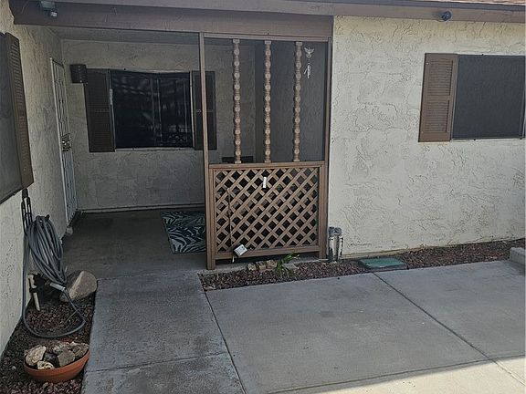 3rd image of 6325 Portola Rd