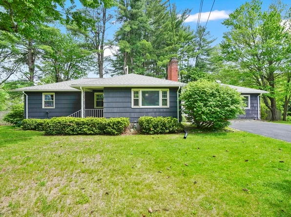 71 Leonard St, Leeds, MA 01053