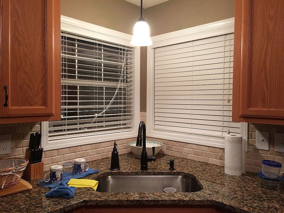 1st image of 421 Wood Branch St