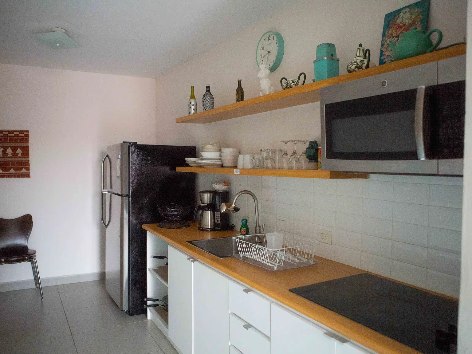 2 bed, 700 sqft, $2,200 — Photo 3
