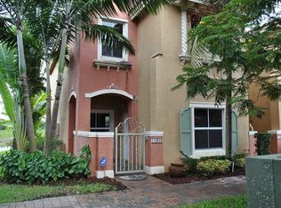 14302 SW 11th St, Pembroke Pines, FL 33027