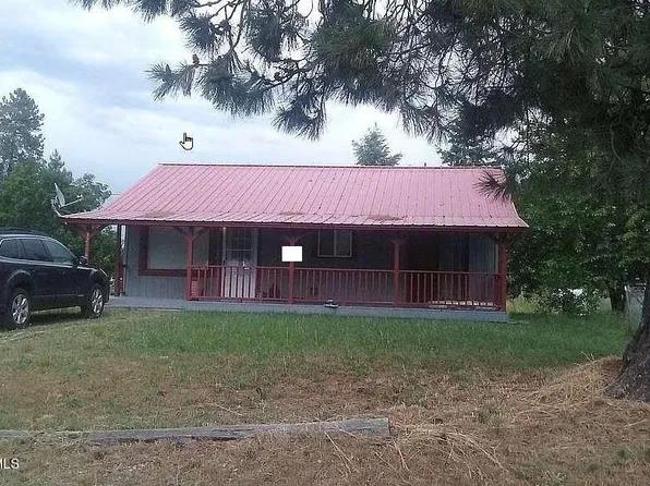 32476 N 8th Ave, Spirit Lake, ID 83869