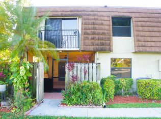 5004 E New York St, Indianapolis, IN 46201